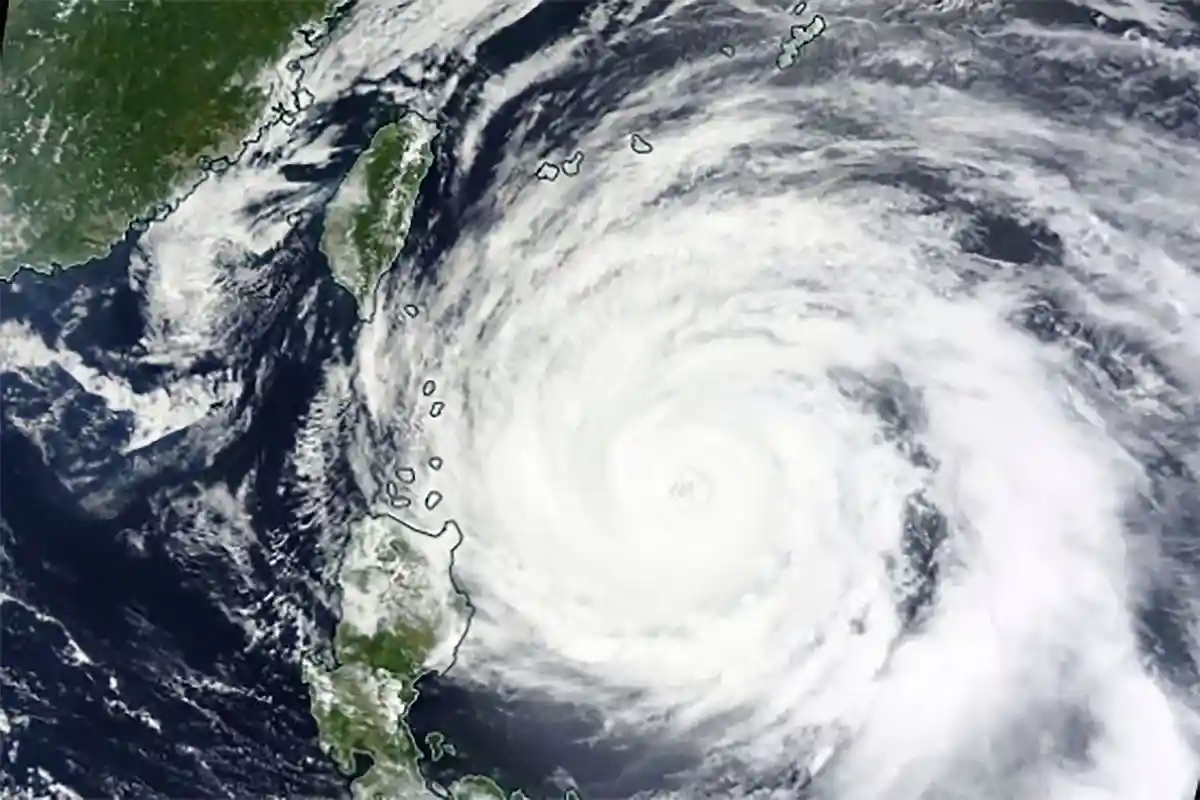 На Японию обрушится тайфун