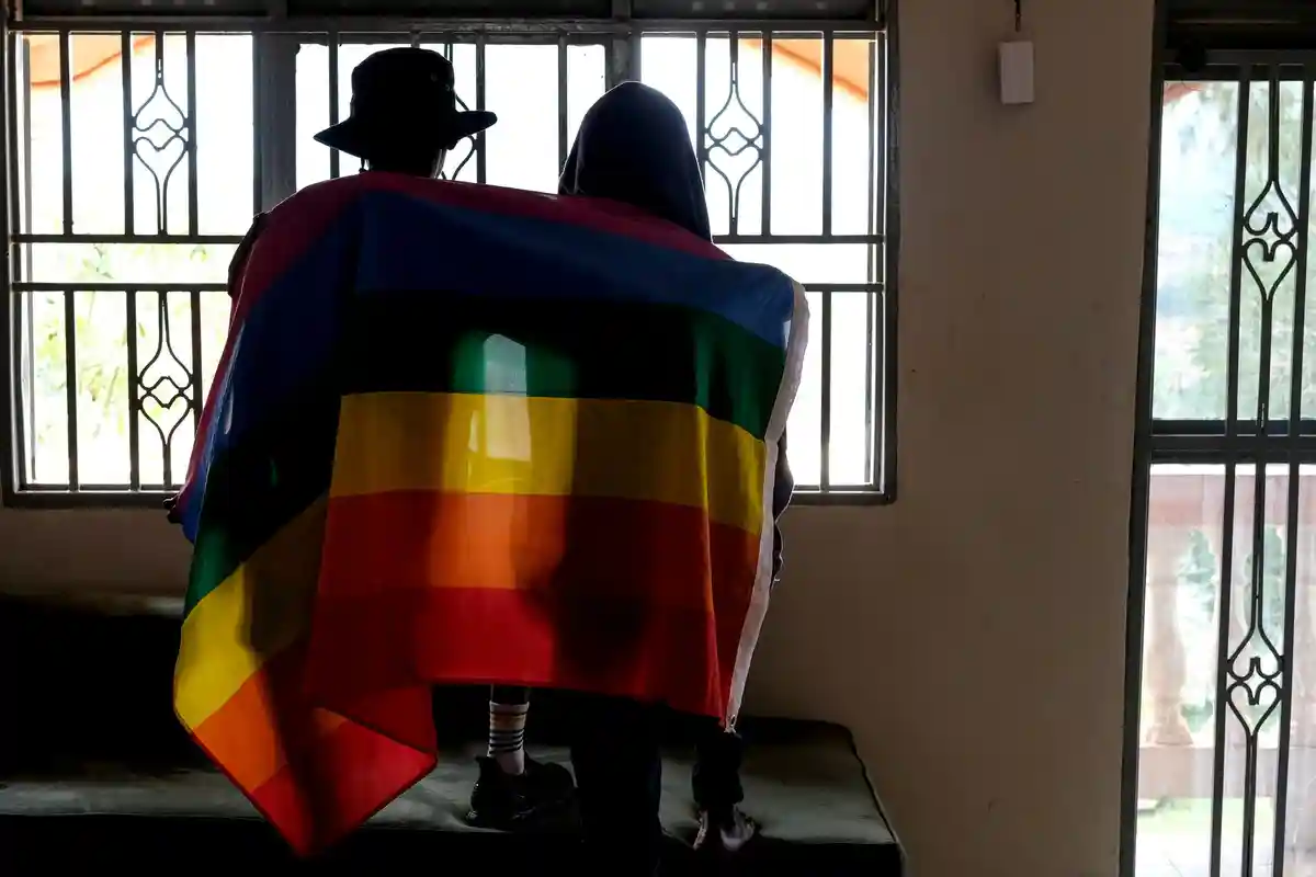 Уганда: подписана вторая версия закона против гомосексуалистов