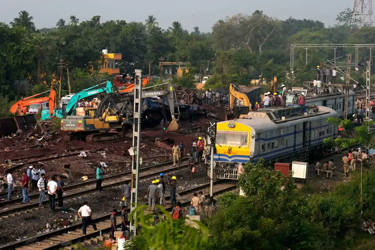Страшная железнодорожная катастрофа потрясла Индию