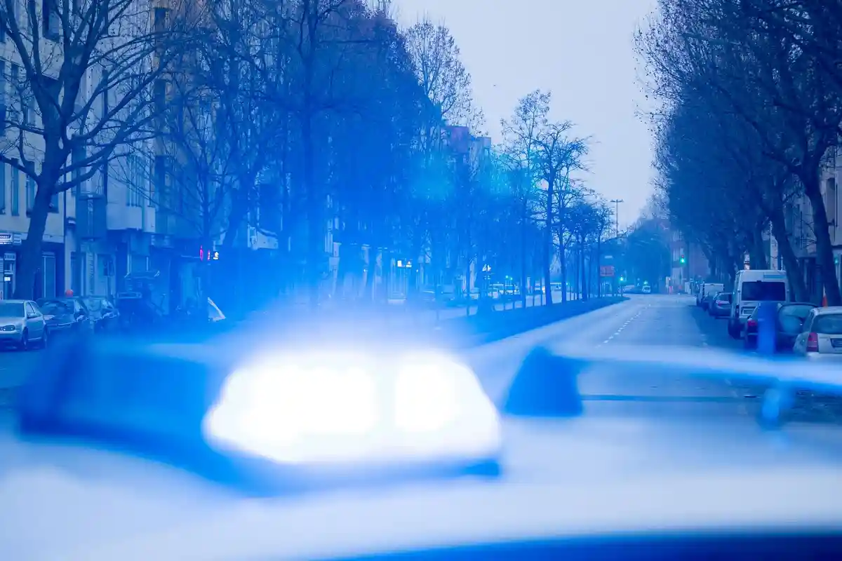 Падение строительного крана привело к миллионному ущербу