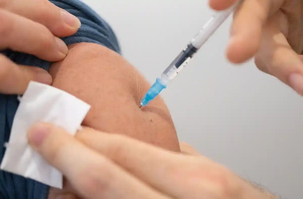Ассоциация врачей не ожидают ажиотажа на вакцинацию