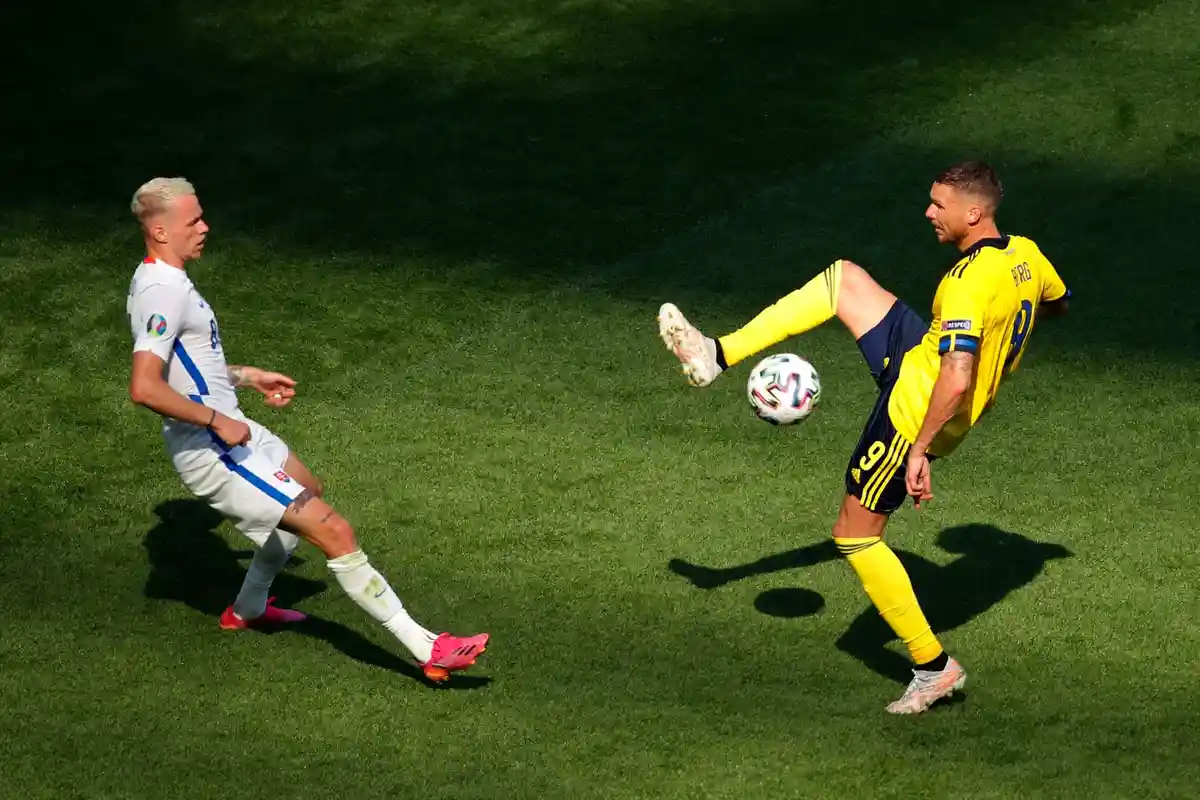 Экс-профессионал HSV Маркус Берг завершает свою карьеру