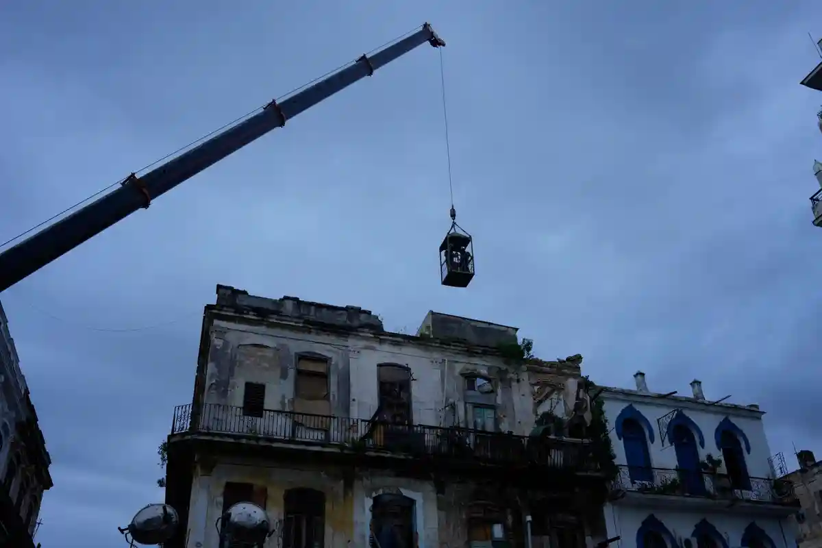 Частичное обрушение жилого дома в старом городе Гаваны