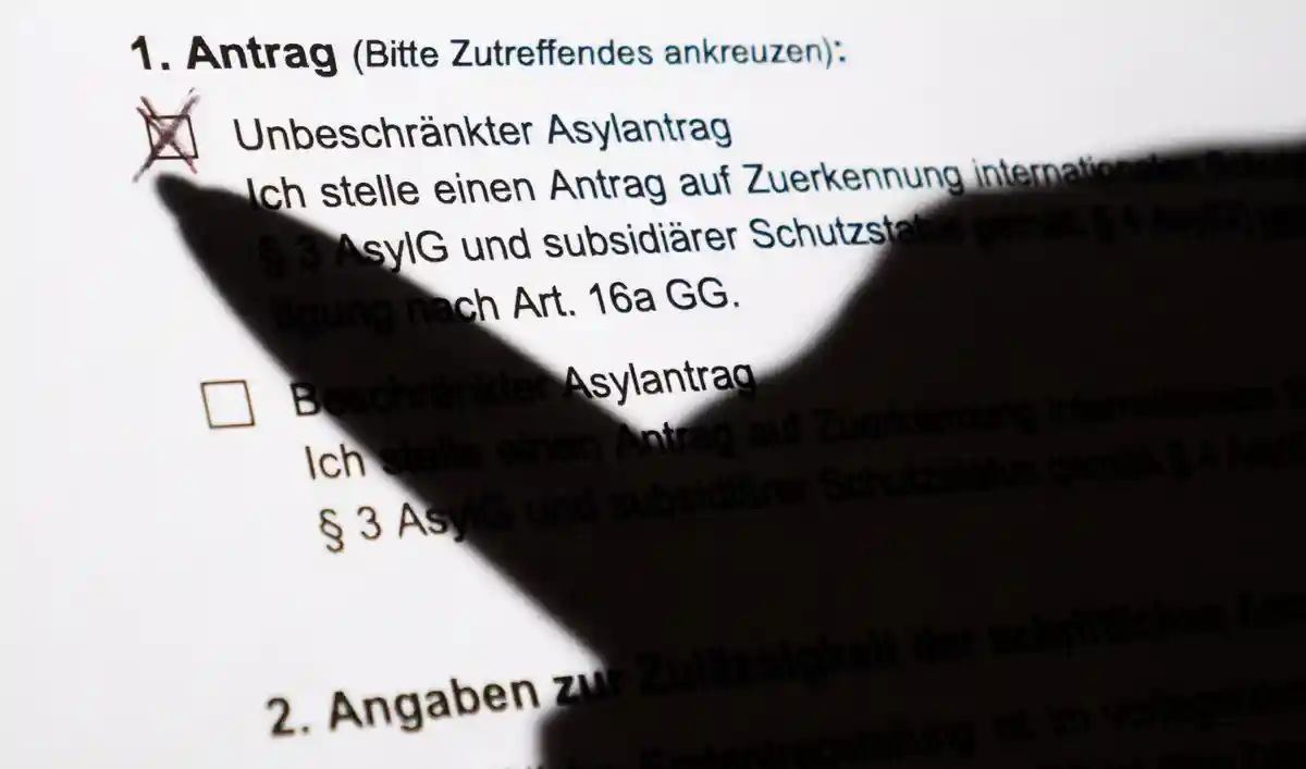 Шлезвиг-Гольштейн принял в октябре 2330 беженцев